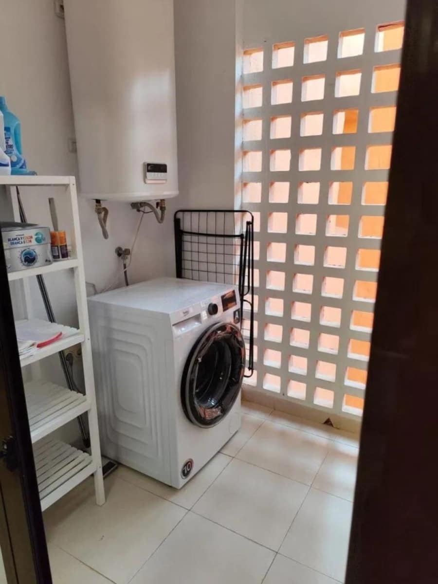 2 makuuhuone Huoneisto myytävänä paikassa Manilva mukana uima-altaan 
autotalli - 320 000 € (Ref: 9209049)