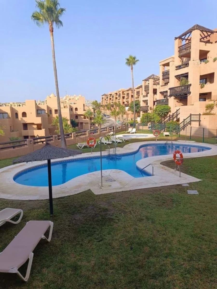 2 makuuhuone Huoneisto myytävänä paikassa Manilva mukana uima-altaan 
autotalli - 320 000 € (Ref: 9209049)