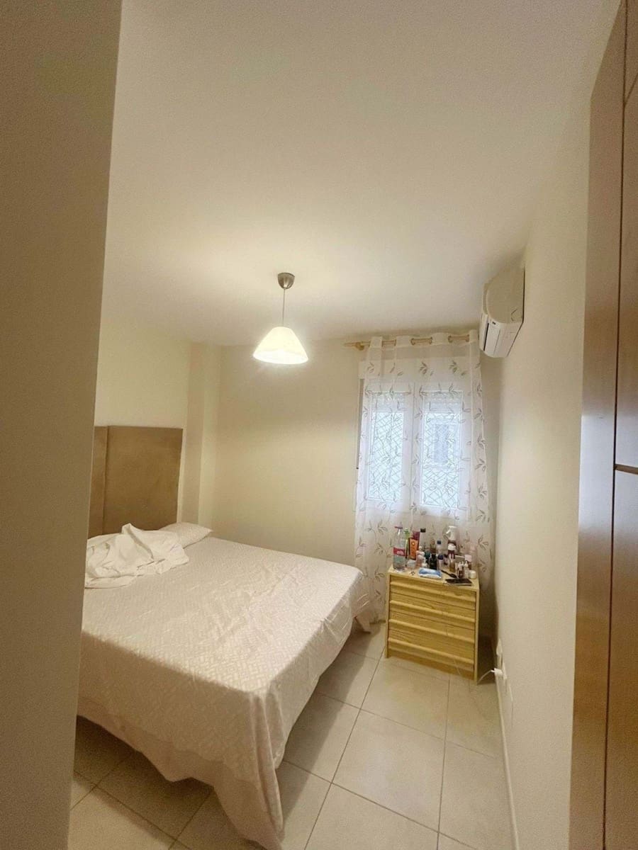 3 bedroom Apartment for sale in Marbella with pool garage - € 350,000 (Ref: 9209347)