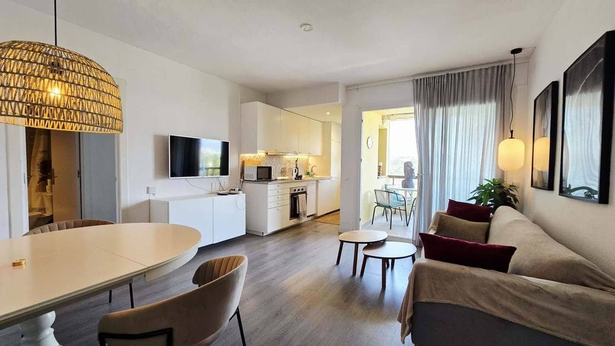 2 bedroom Apartment for sale in Marbella with pool garage - € 349,000 (Ref: 9209351)