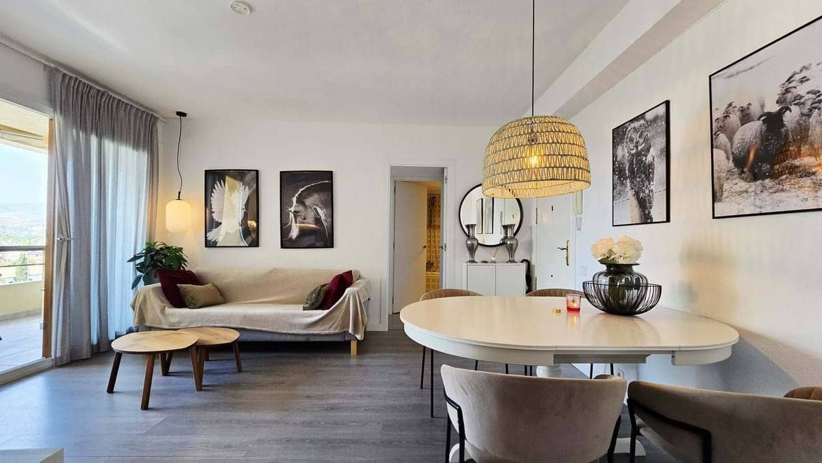 2 bedroom Apartment for sale in Marbella with pool garage - € 349,000 (Ref: 9209351)