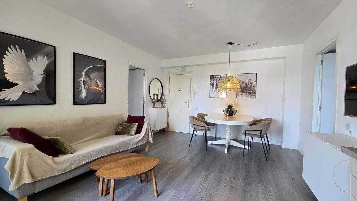 2 bedroom Apartment for sale in Marbella with pool garage - € 349,000 (Ref: 9209351)