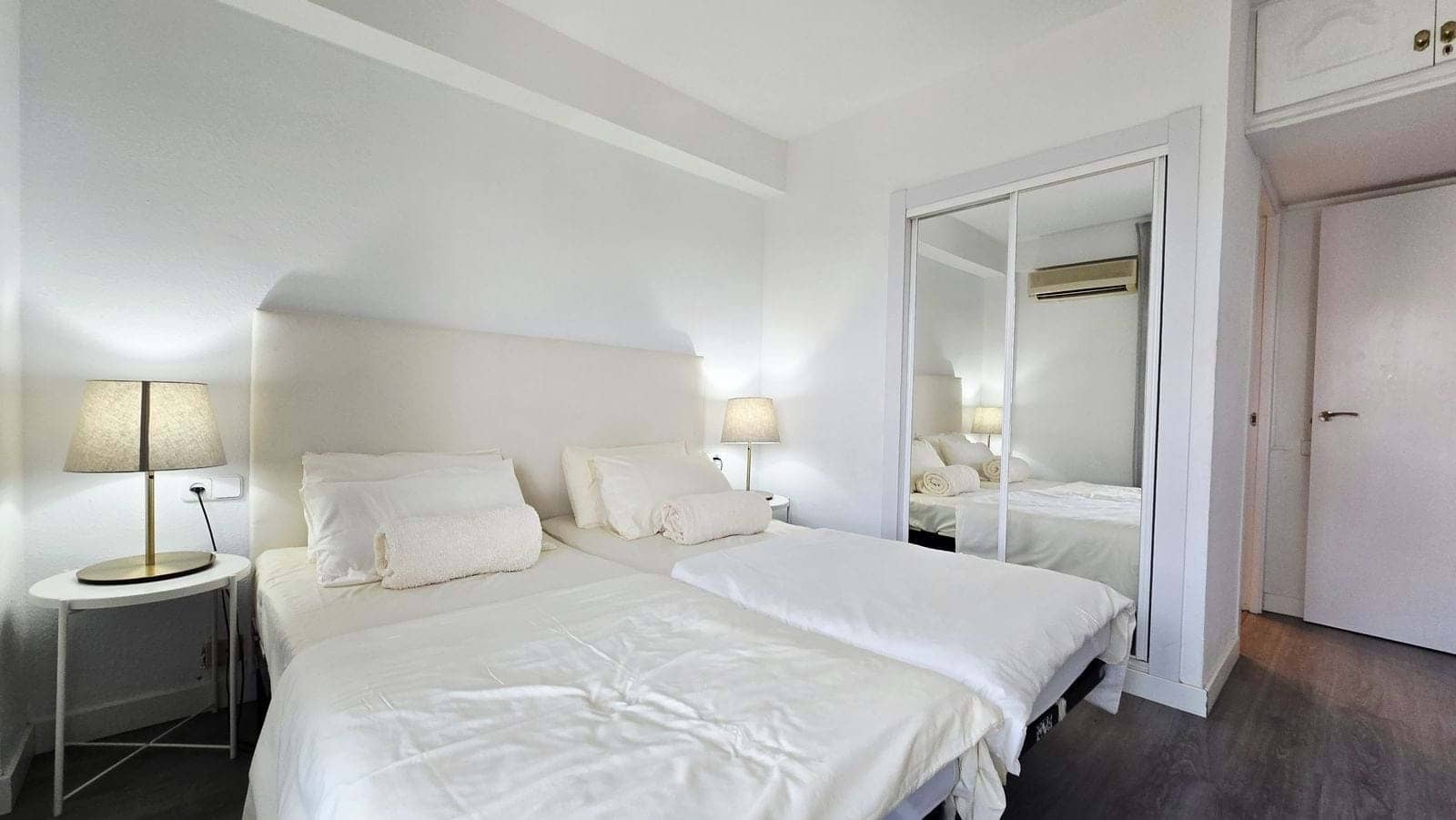 2 bedroom Apartment for sale in Marbella with pool garage - € 349,000 (Ref: 9209351)