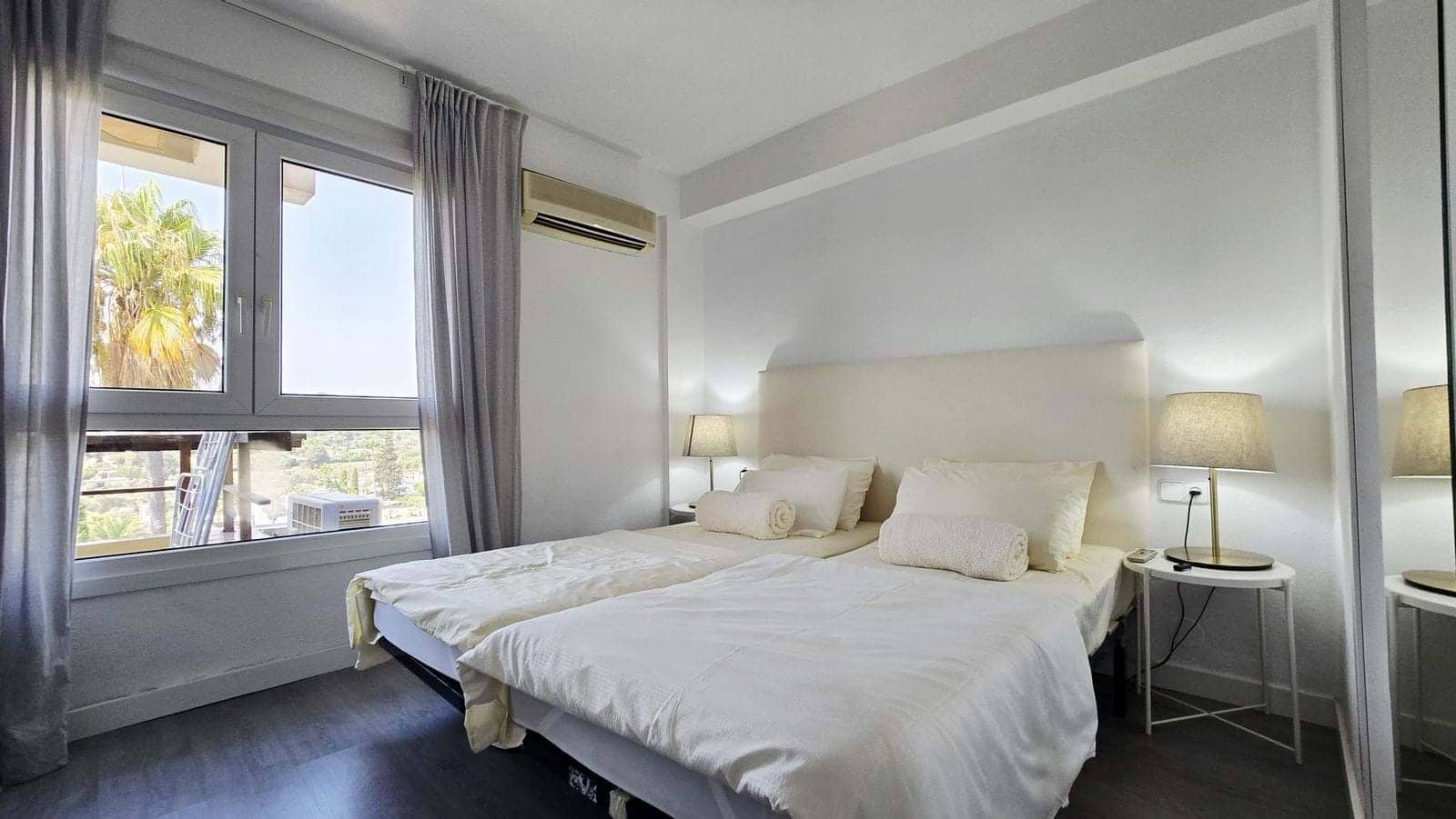 2 bedroom Apartment for sale in Marbella with pool garage - € 349,000 (Ref: 9209351)