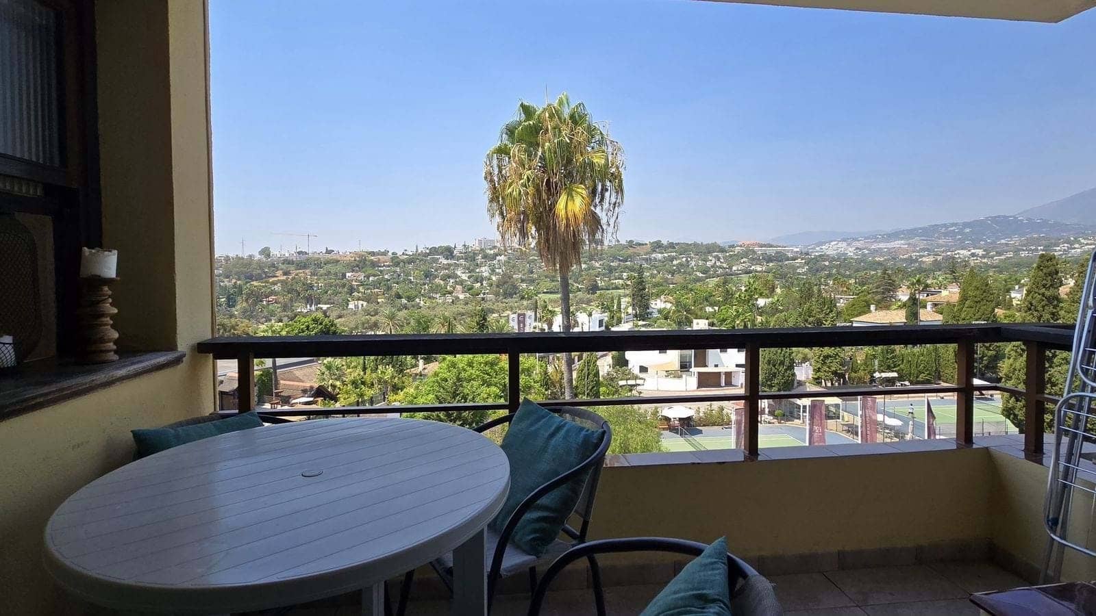 2 bedroom Apartment for sale in Marbella with pool garage - € 349,000 (Ref: 9209351)