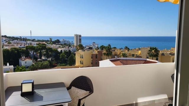 Apartamento de 2 habitaciones en Mijas en venta con piscina - 365.000 € (Ref: 9209383)