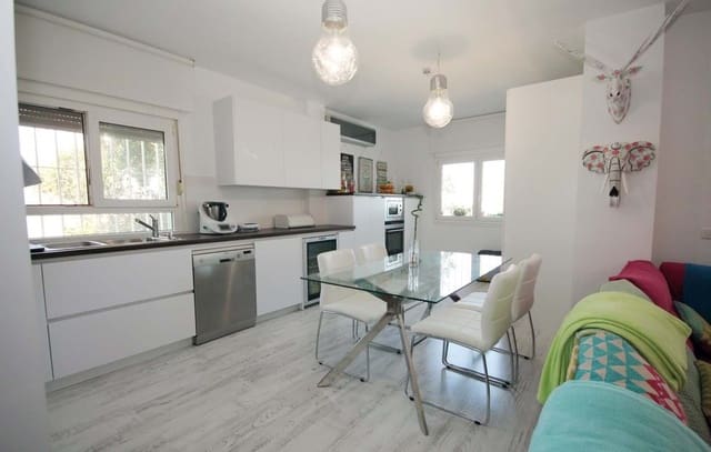 2 bedroom Apartment for sale in Marbella with pool garage - € 359,000 (Ref: 9209385)