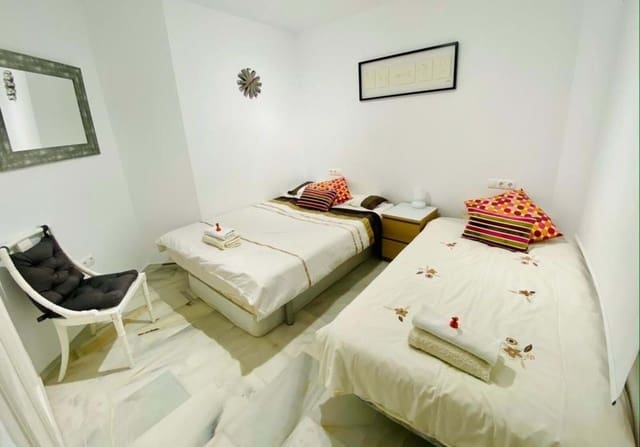 2 bedroom Apartment for sale in Mijas with pool garage - € 350,000 (Ref: 9209387)