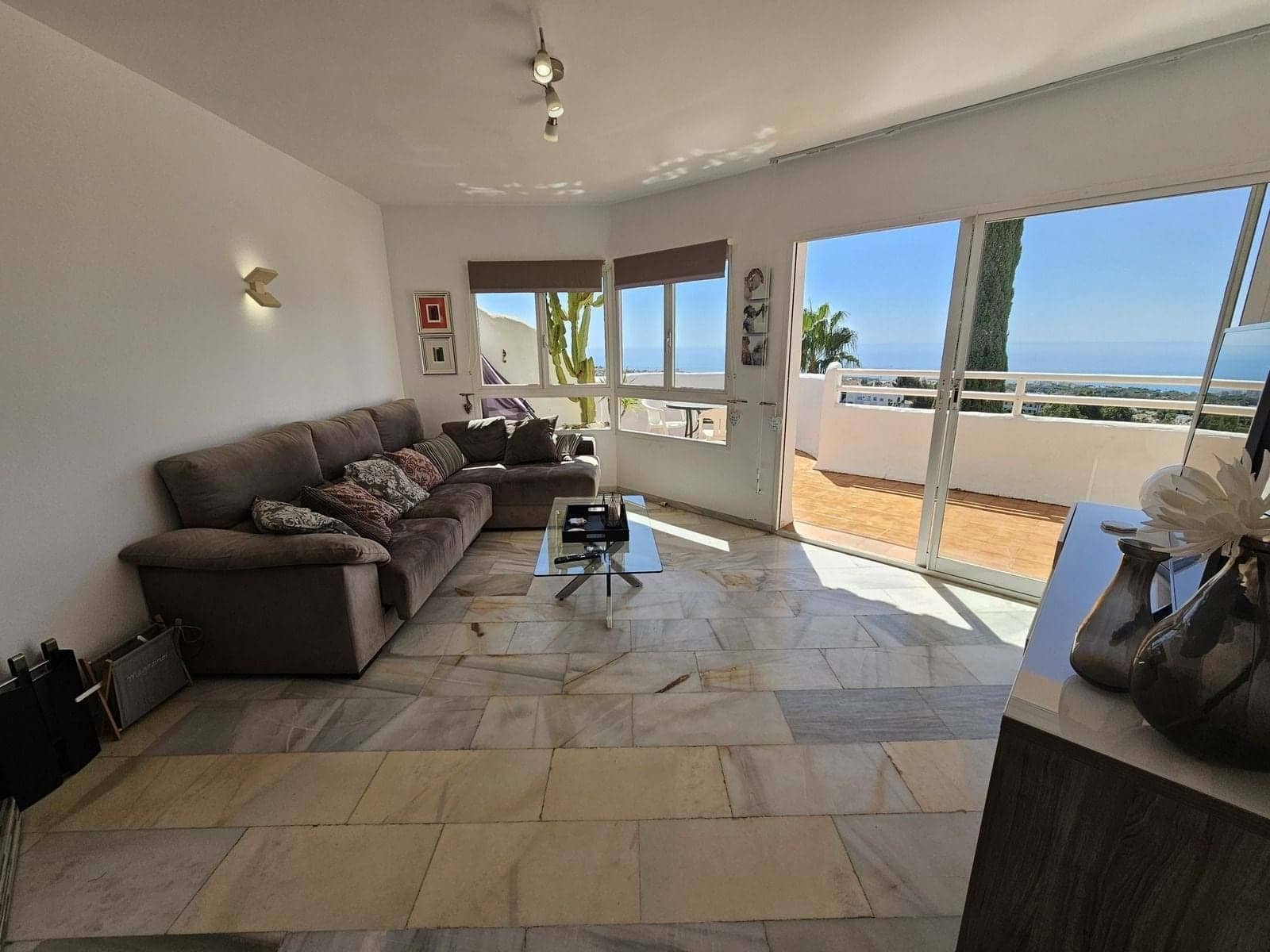 2 bedroom Apartment for sale in Mijas with pool garage - € 350,000 (Ref: 9209387)