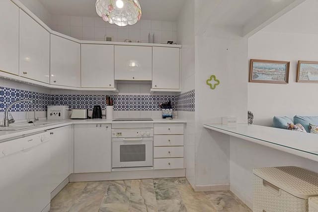 Apartamento de 3 habitaciones en Fuengirola en venta con piscina - 549.000 € (Ref: 9219157)
