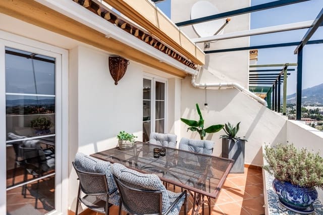 2 bedroom Apartment for sale in Marbella with pool garage - € 560,000 (Ref: 9219271)