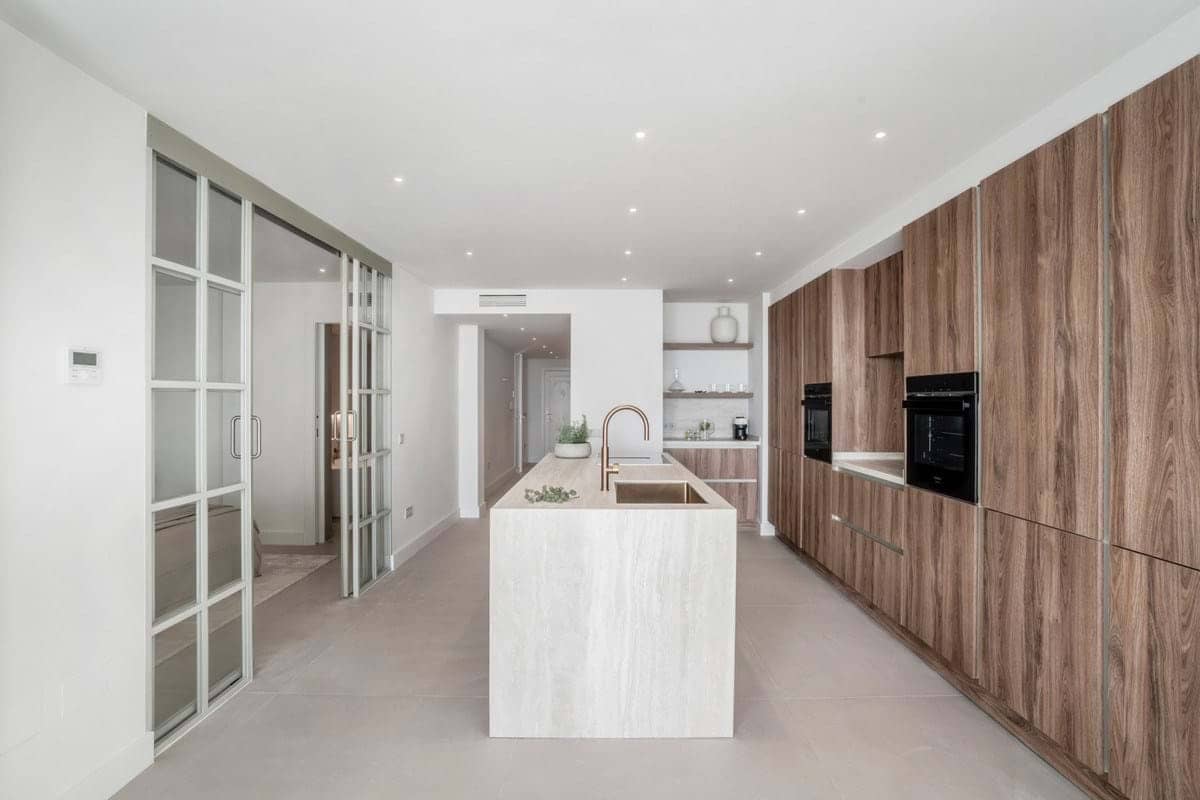 3 bedroom Apartment for sale in Marbella with pool garage - € 1,095,000 (Ref: 9221609)