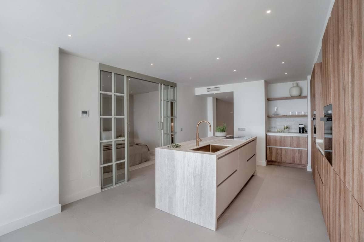 3 bedroom Apartment for sale in Marbella with pool garage - € 1,095,000 (Ref: 9221609)
