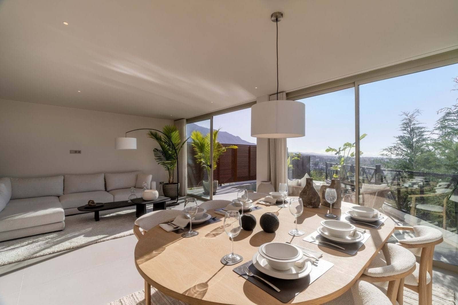 3 bedroom Apartment for sale in Marbella with pool garage - € 1,095,000 (Ref: 9221609)
