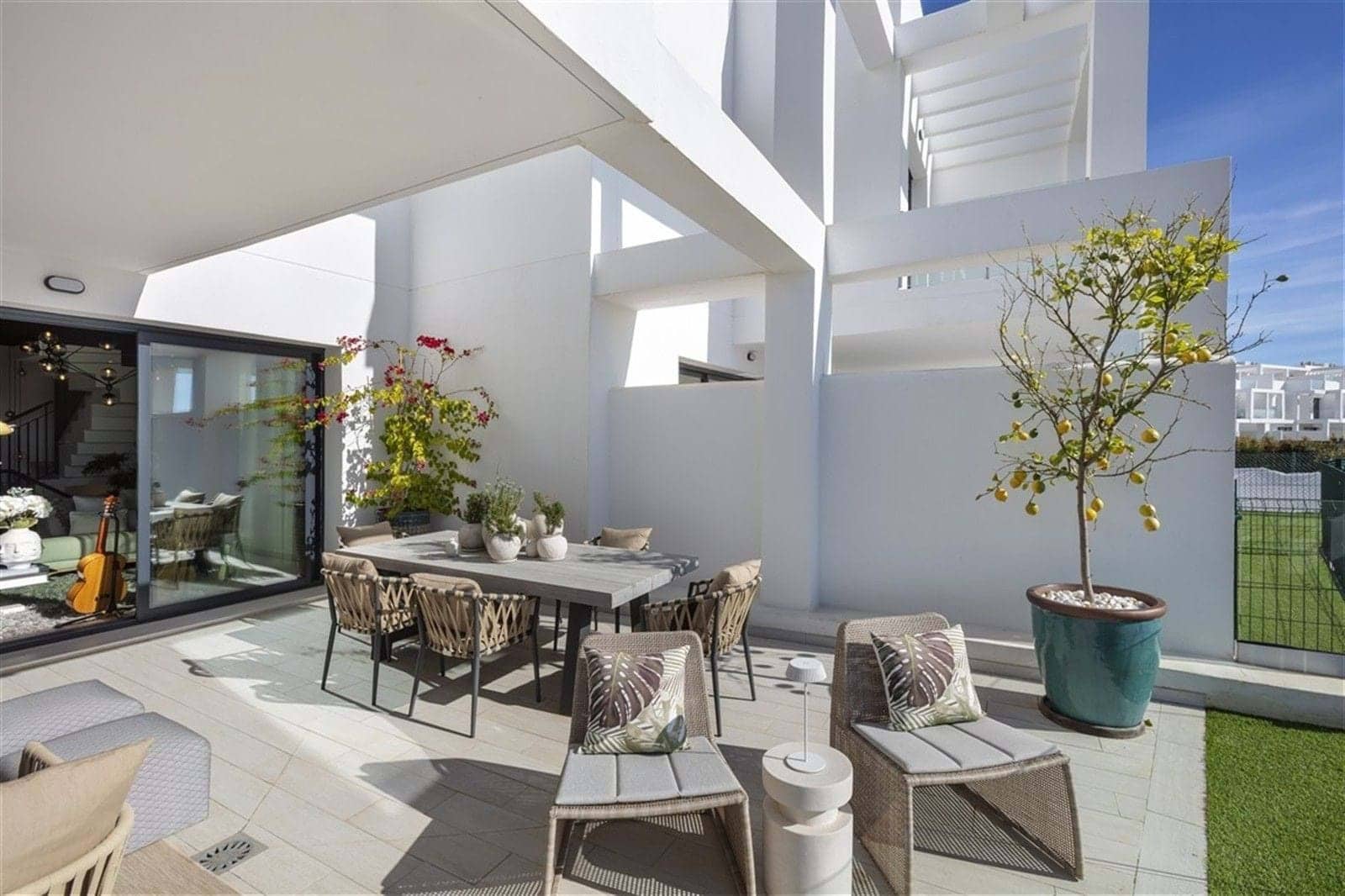 3 sypialnia Dom na sprzedaż w Manilva z basenem garażem - 875 000 € (Ref: 9228171)