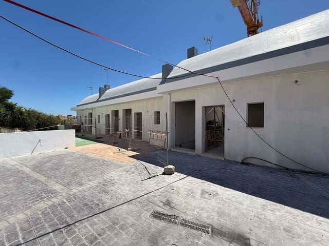 3 soverom Hus til salgs i Fuengirola med svømmebasseng garasje - € 634 900 (Ref: 9228172)