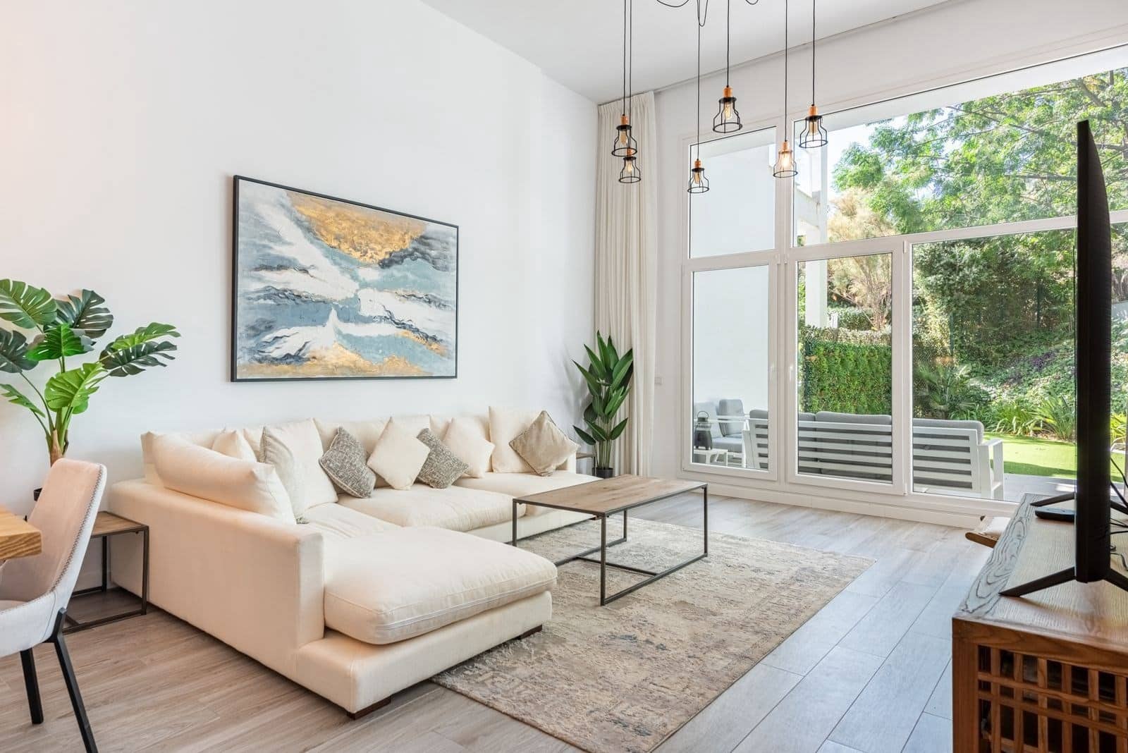 3 bedroom Apartment for sale in Marbella with pool garage - € 750,000 (Ref: 9230256)