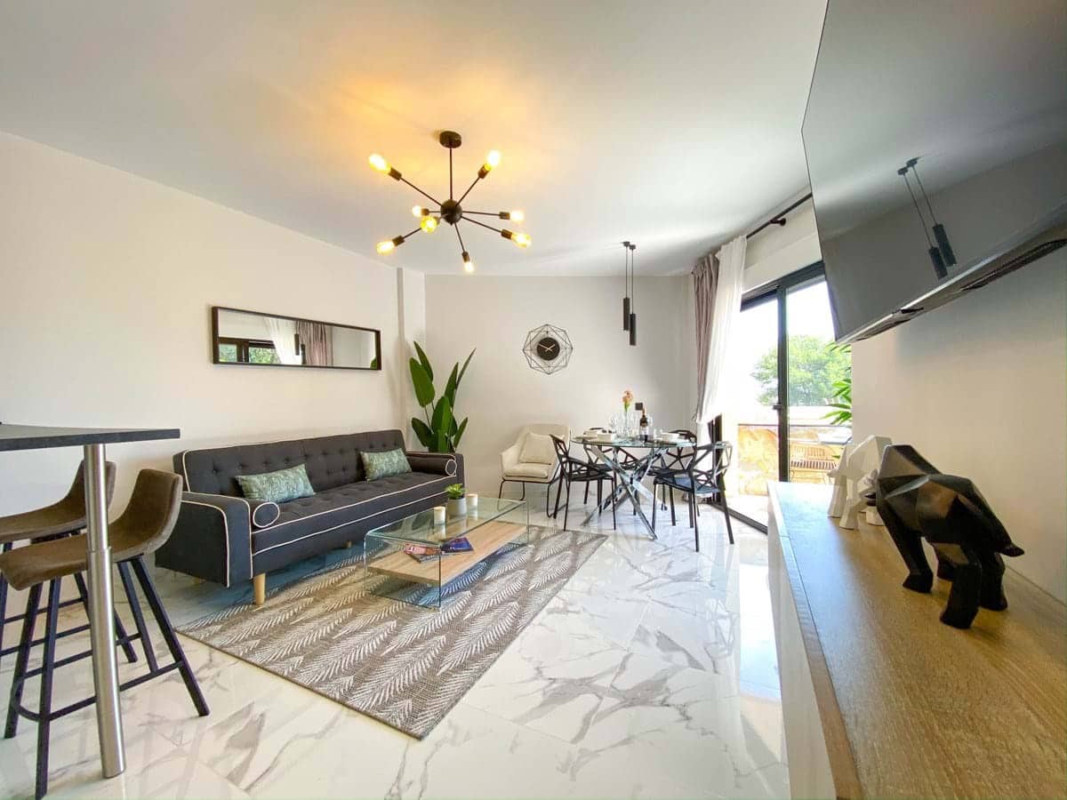 2 makuuhuone Huvila myytävänä paikassa Marbella mukana uima-altaan 
autotalli - 399 000 € (Ref: 9230259)