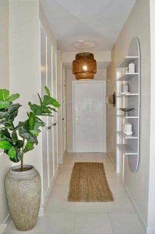 2 makuuhuone Huoneisto myytävänä paikassa Fuengirola mukana uima-altaan 
autotalli - 620 000 € (Ref: 9230730)