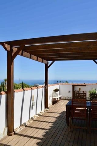 2 makuuhuone Huoneisto myytävänä paikassa Fuengirola mukana uima-altaan 
autotalli - 620 000 € (Ref: 9230730)