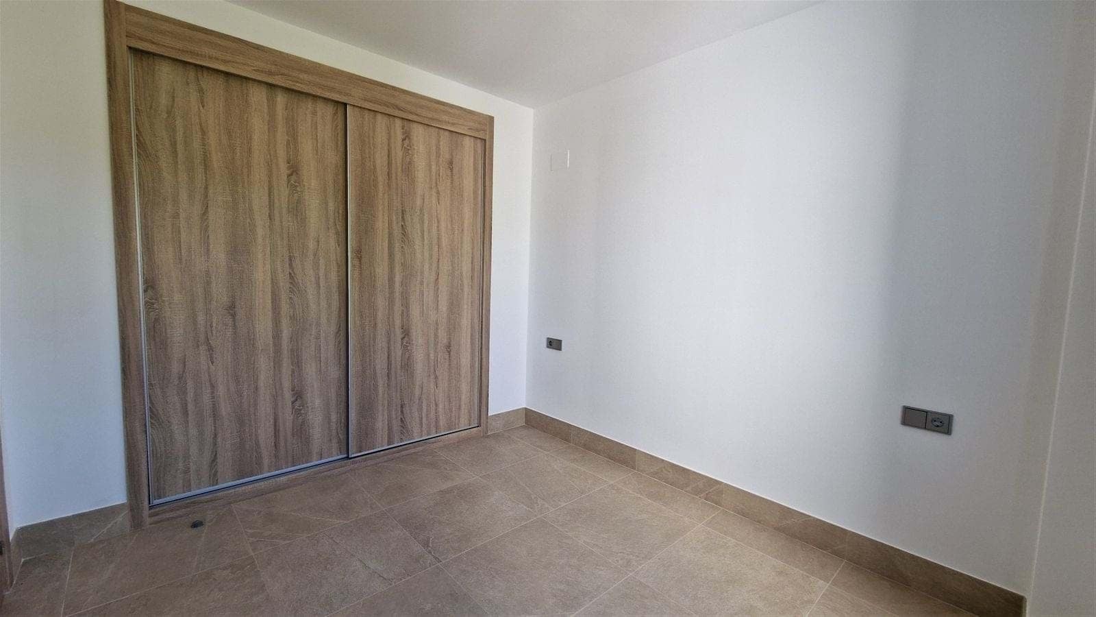 Apartamento de 3 habitaciones en Casares en venta con piscina garaje - 435.000 € (Ref: 9231810)