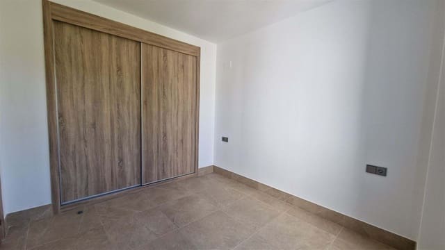 Apartamento de 3 habitaciones en Casares en venta con piscina garaje - 435.000 € (Ref: 9231810)