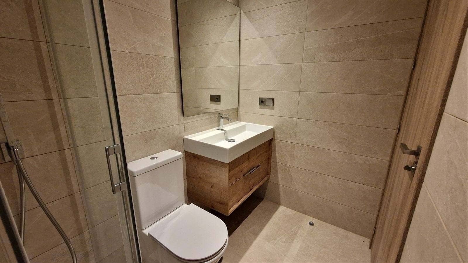 Apartamento de 3 habitaciones en Casares en venta con piscina garaje - 435.000 € (Ref: 9231810)