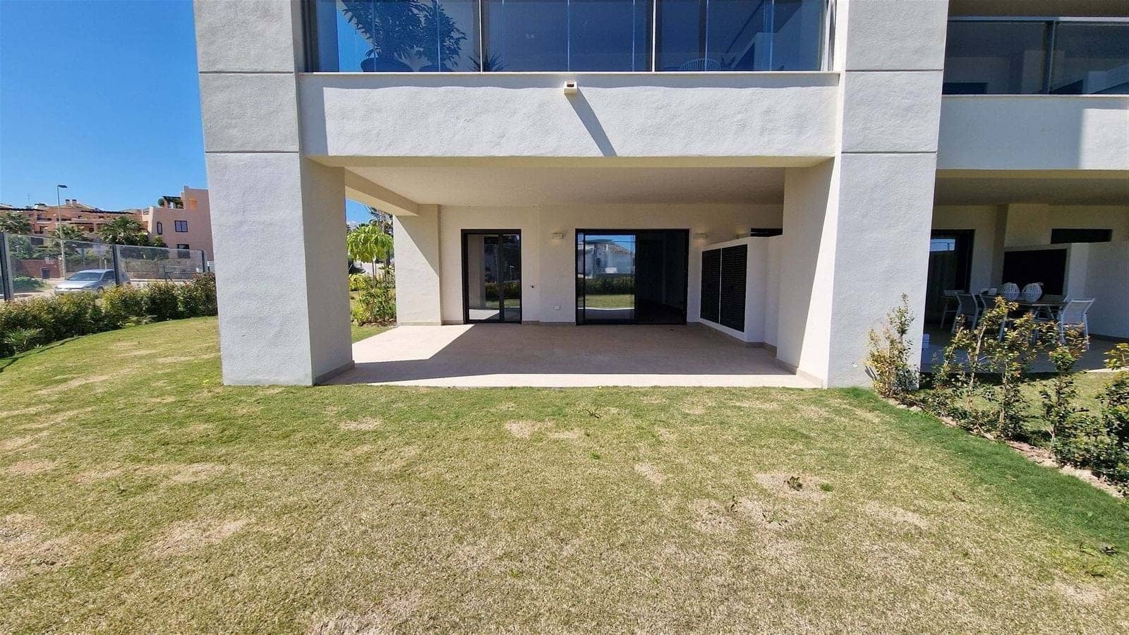 Apartamento de 3 habitaciones en Casares en venta con piscina garaje - 435.000 € (Ref: 9231810)