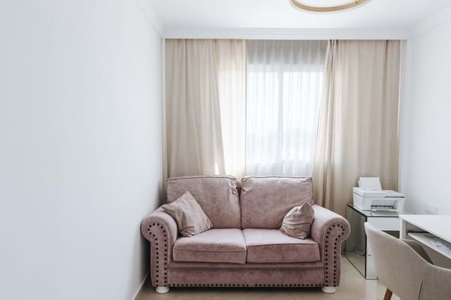 4 soverom Leilighet til salgs i Manilva med svømmebasseng garasje - € 432 000 (Ref: 9231811)