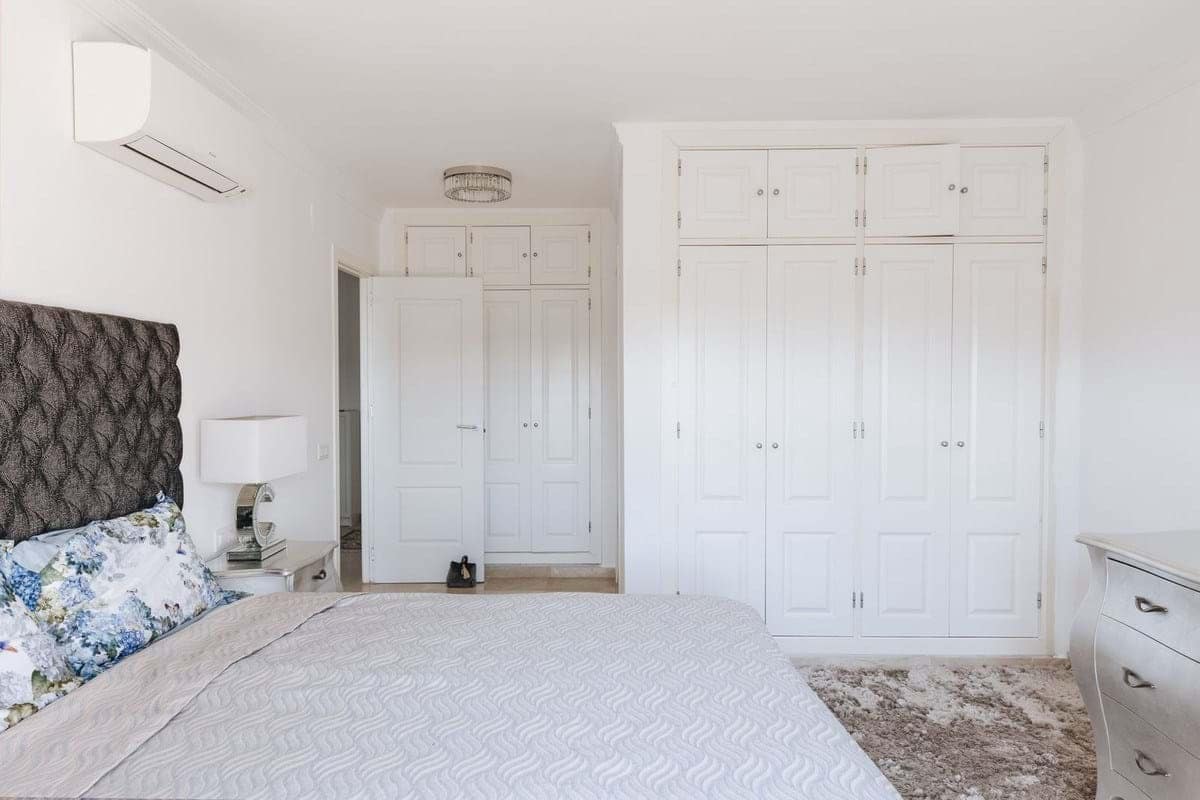 4 soverom Leilighet til salgs i Manilva med svømmebasseng garasje - € 432 000 (Ref: 9231811)