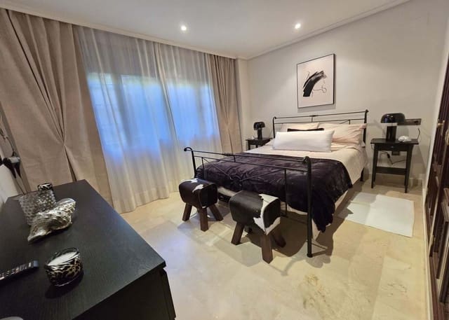 2 Zimmer Apartment zu verkaufen in Marbella mit Pool Garage - 439.000 € (Ref: 9231944)
