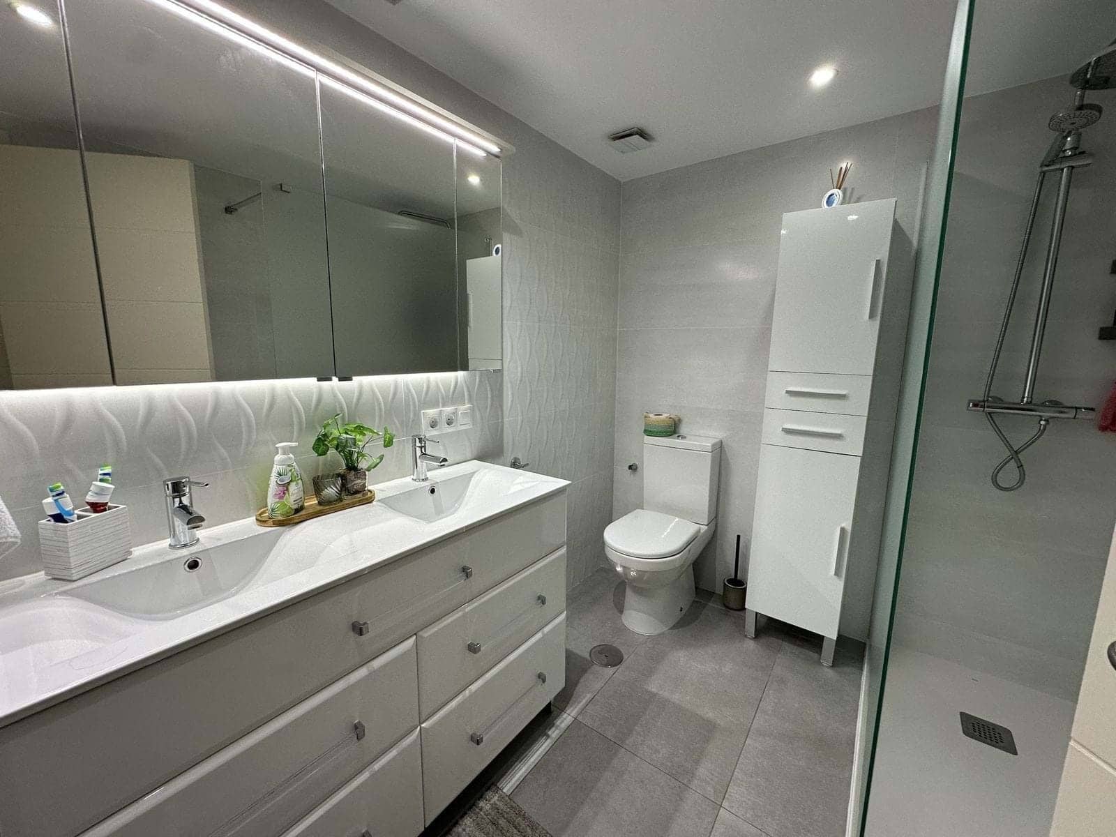 2 bedroom Apartment for sale in Casares with pool garage - € 495,000 (Ref: 9237846)