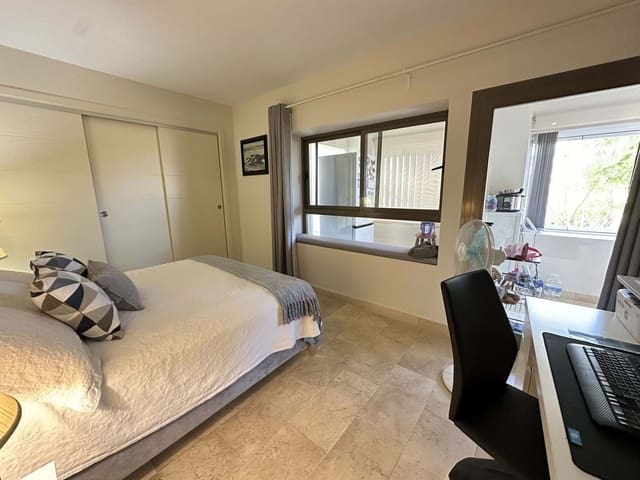 2 bedroom Apartment for sale in Casares with pool garage - € 495,000 (Ref: 9237846)