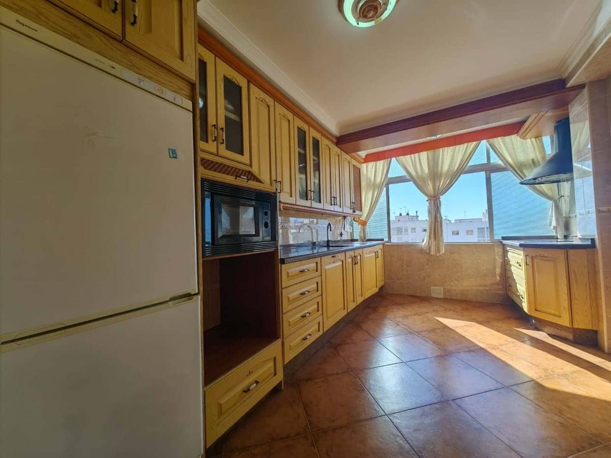 3 bedroom Apartment for sale in Marbella with garage - € 299,000 (Ref: 9237847)