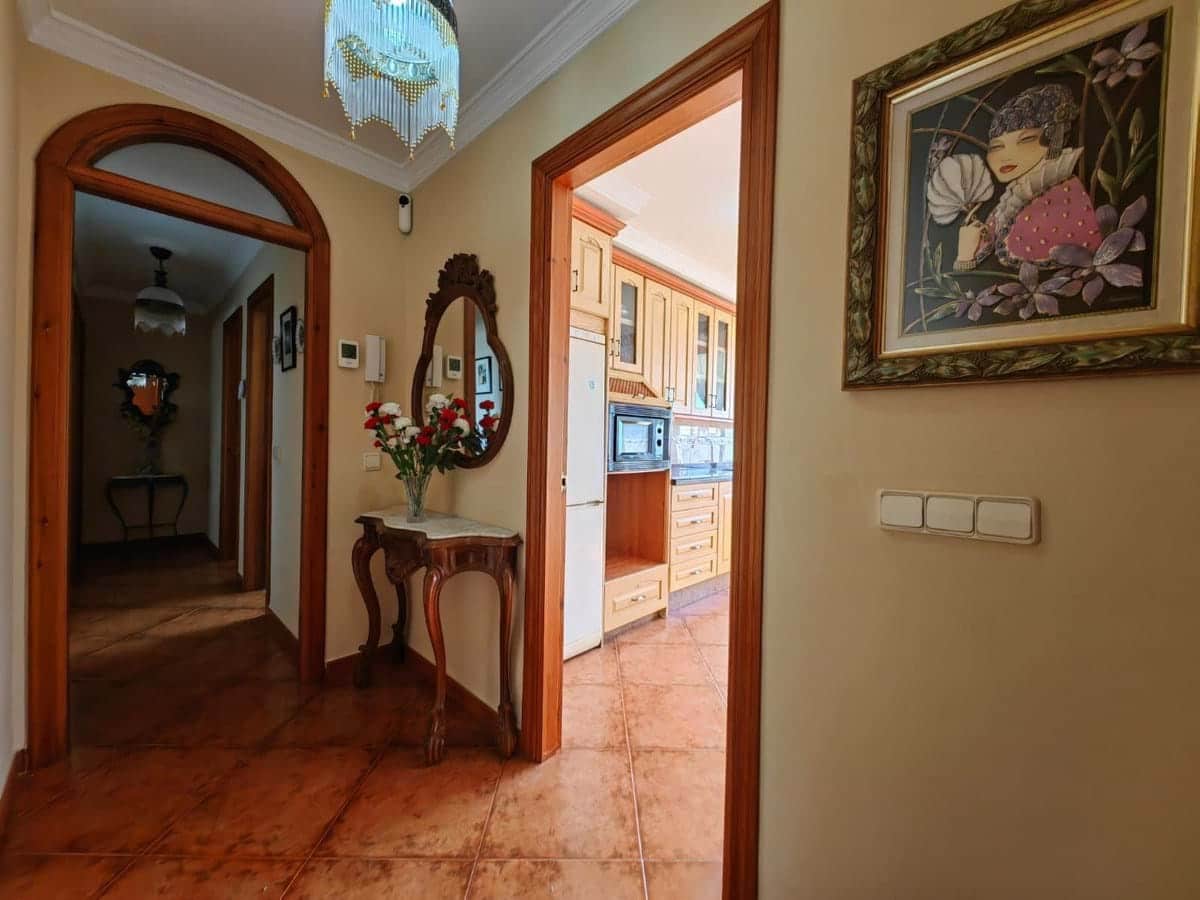 3 bedroom Apartment for sale in Marbella with garage - € 299,000 (Ref: 9237847)