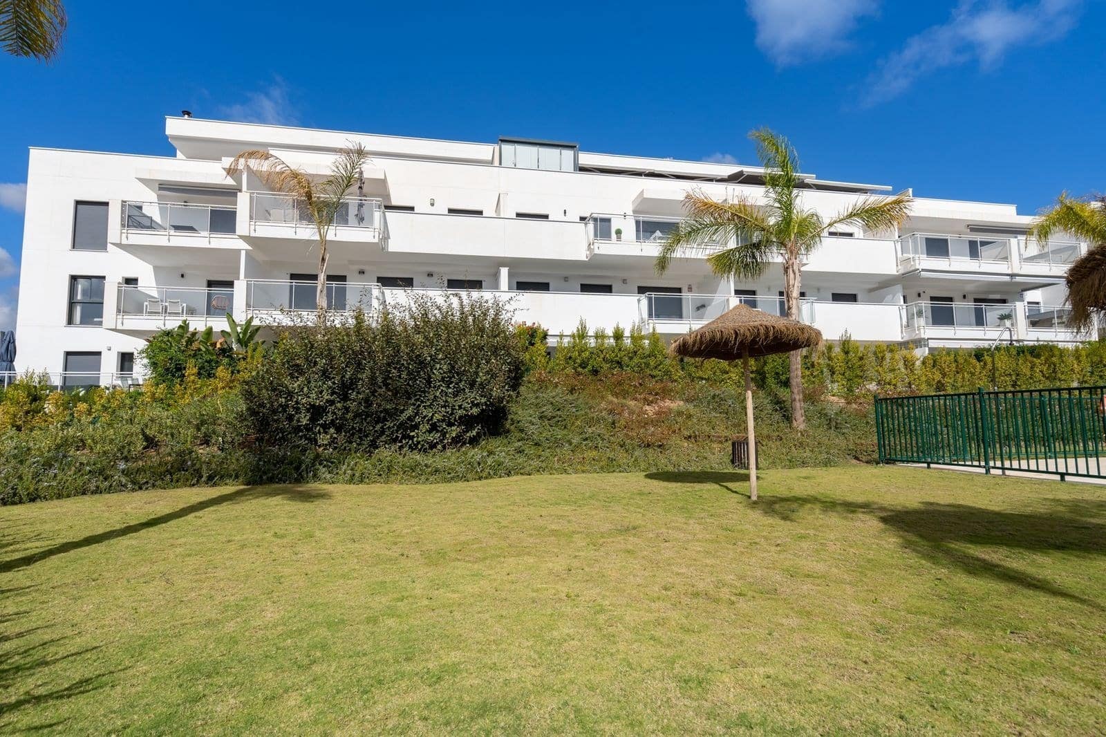 3 bedroom Apartment for sale in Mijas with pool garage - € 395,000 (Ref: 9238830)
