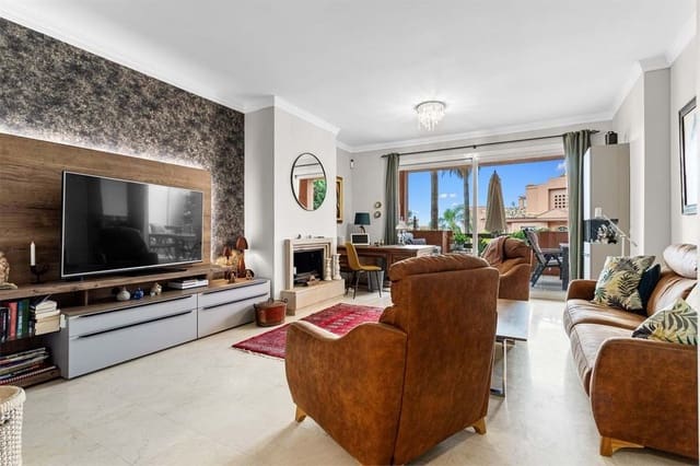 Apartamento de 2 habitaciones en Fuengirola en venta con piscina garaje - 355.000 € (Ref: 9242429)