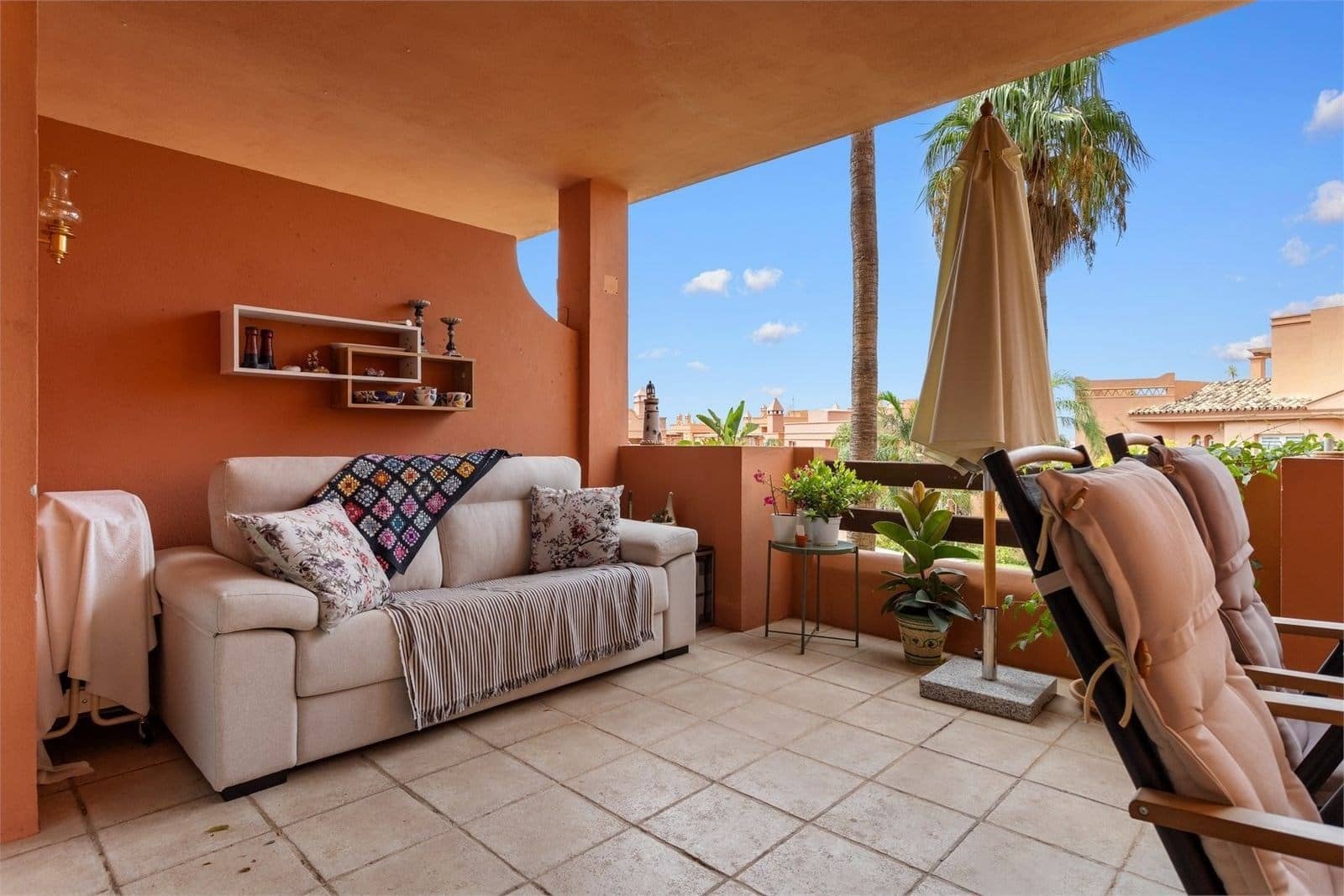 2 bedroom Apartment for sale in Fuengirola with pool garage - € 355,000 (Ref: 9242429)
