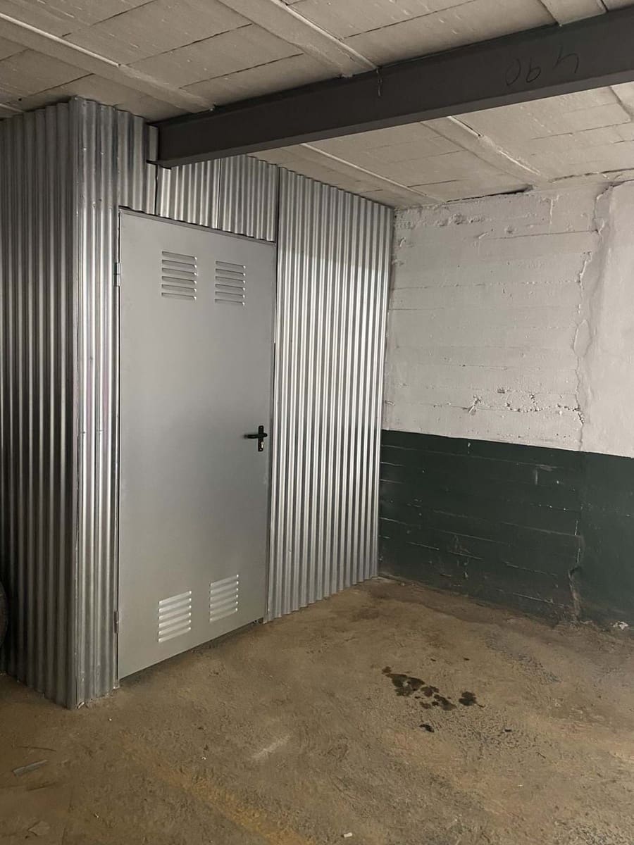 2 bedroom Apartment for sale in Estepona with pool garage - € 320,000 (Ref: 9254250)