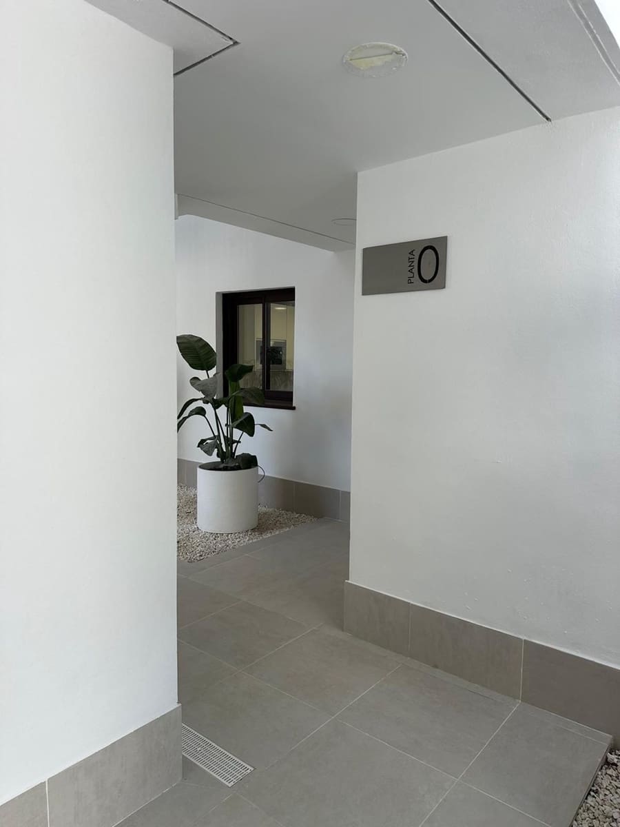 2 bedroom Apartment for sale in Benalmadena with pool garage - € 559,000 (Ref: 9254554)