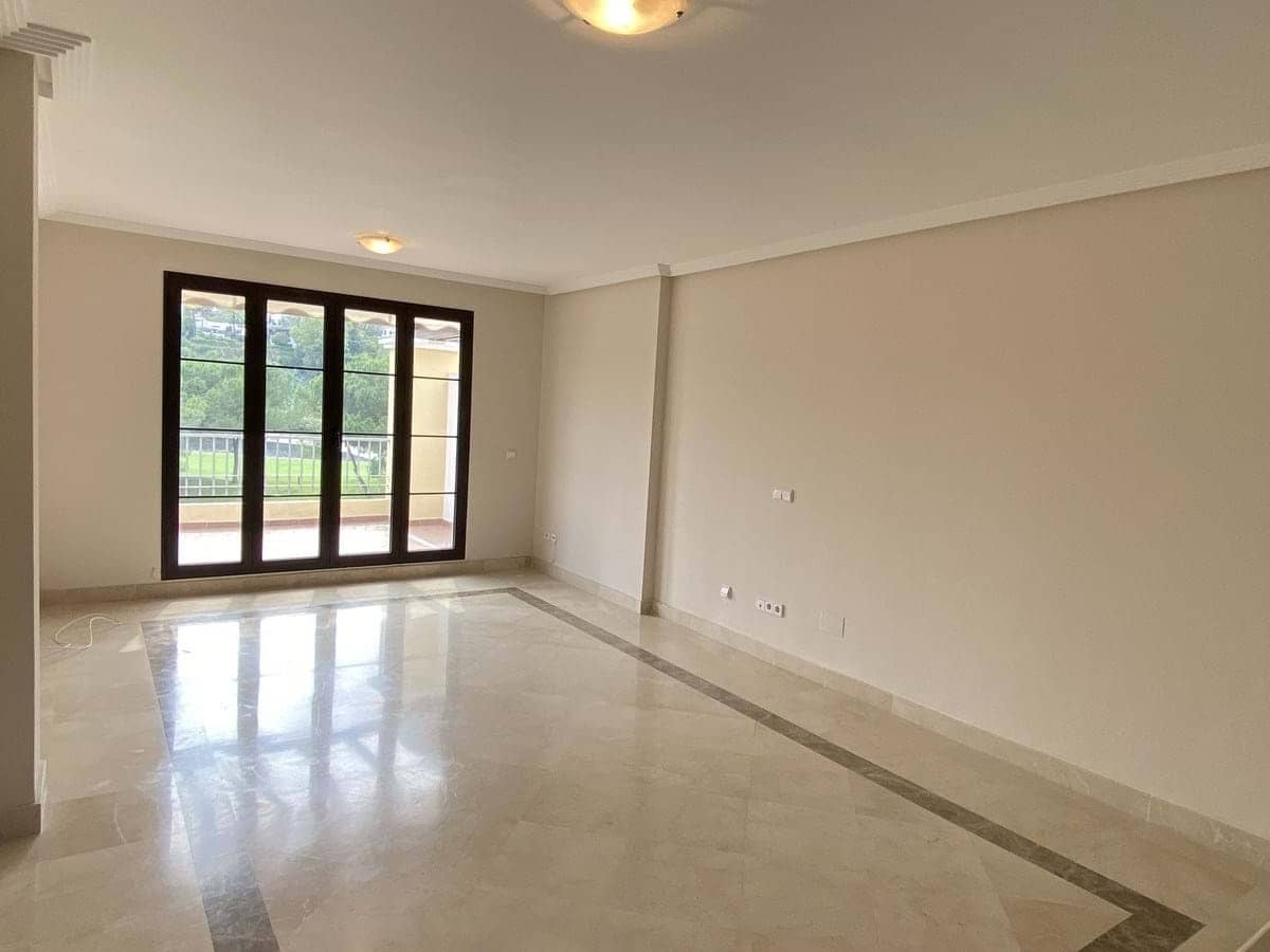 3 bedroom Apartment for sale in Marbella with pool garage - € 480,000 (Ref: 9254555)