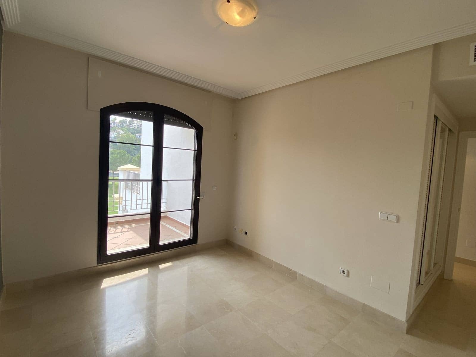 3 bedroom Apartment for sale in Marbella with pool garage - € 480,000 (Ref: 9254555)