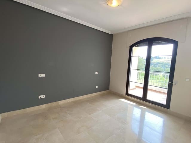 3 bedroom Apartment for sale in Marbella with pool garage - € 480,000 (Ref: 9254555)