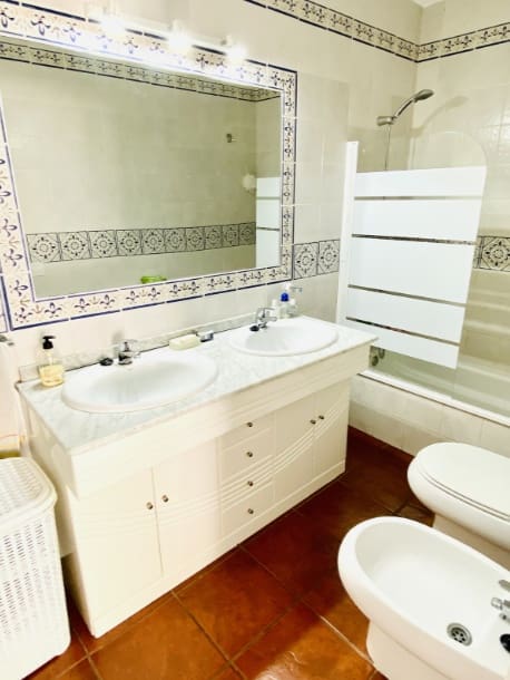 Apartment for sale in Marbella with garage - € 620,000 (Ref: 9256644)