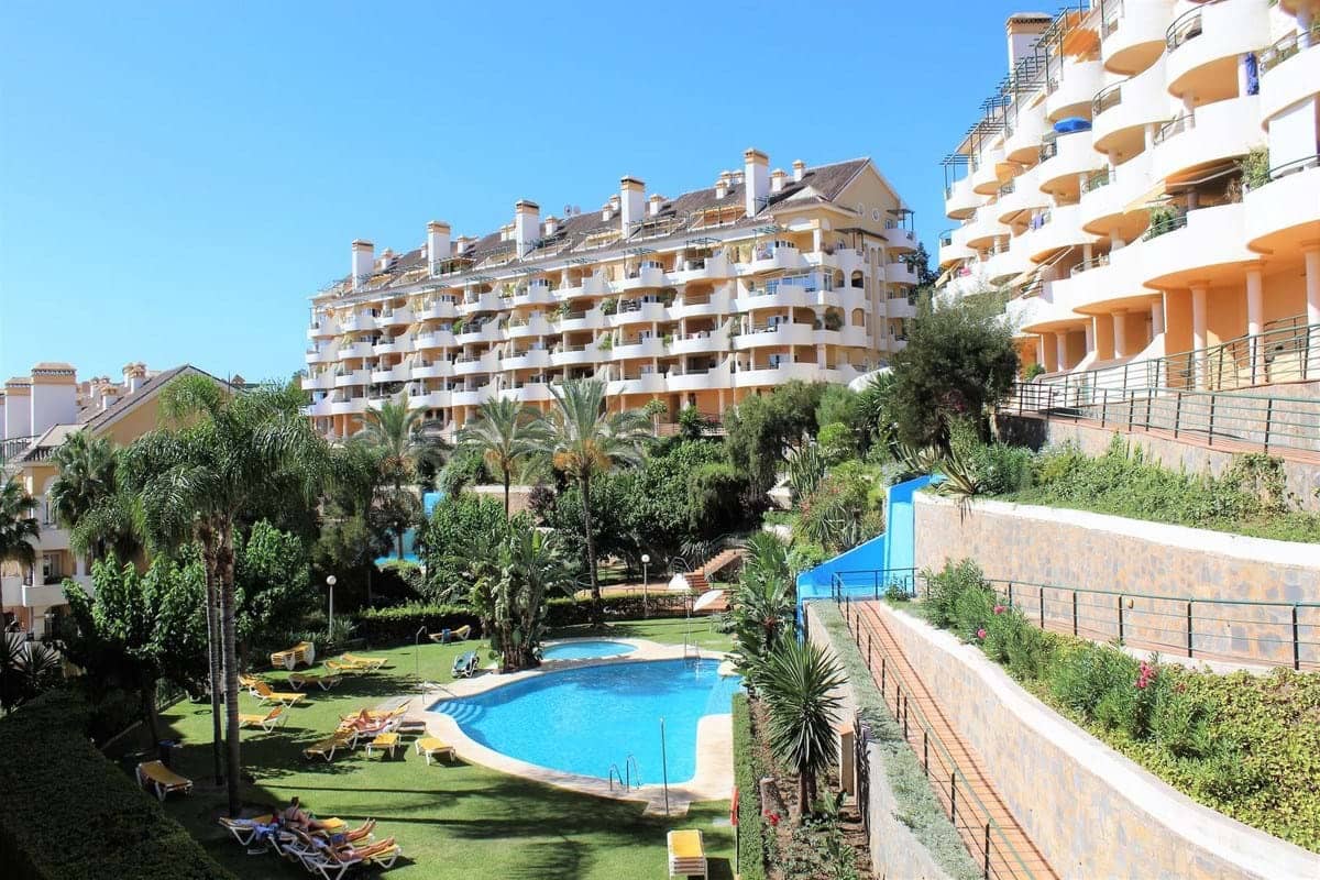 2 bedroom Apartment for sale in Marbella with pool garage - € 490,000 (Ref: 9267581)