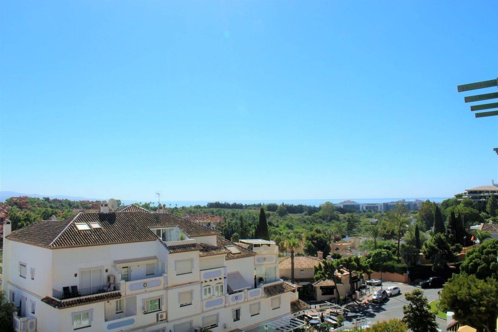 2 bedroom Apartment for sale in Marbella with pool garage - € 490,000 (Ref: 9267581)