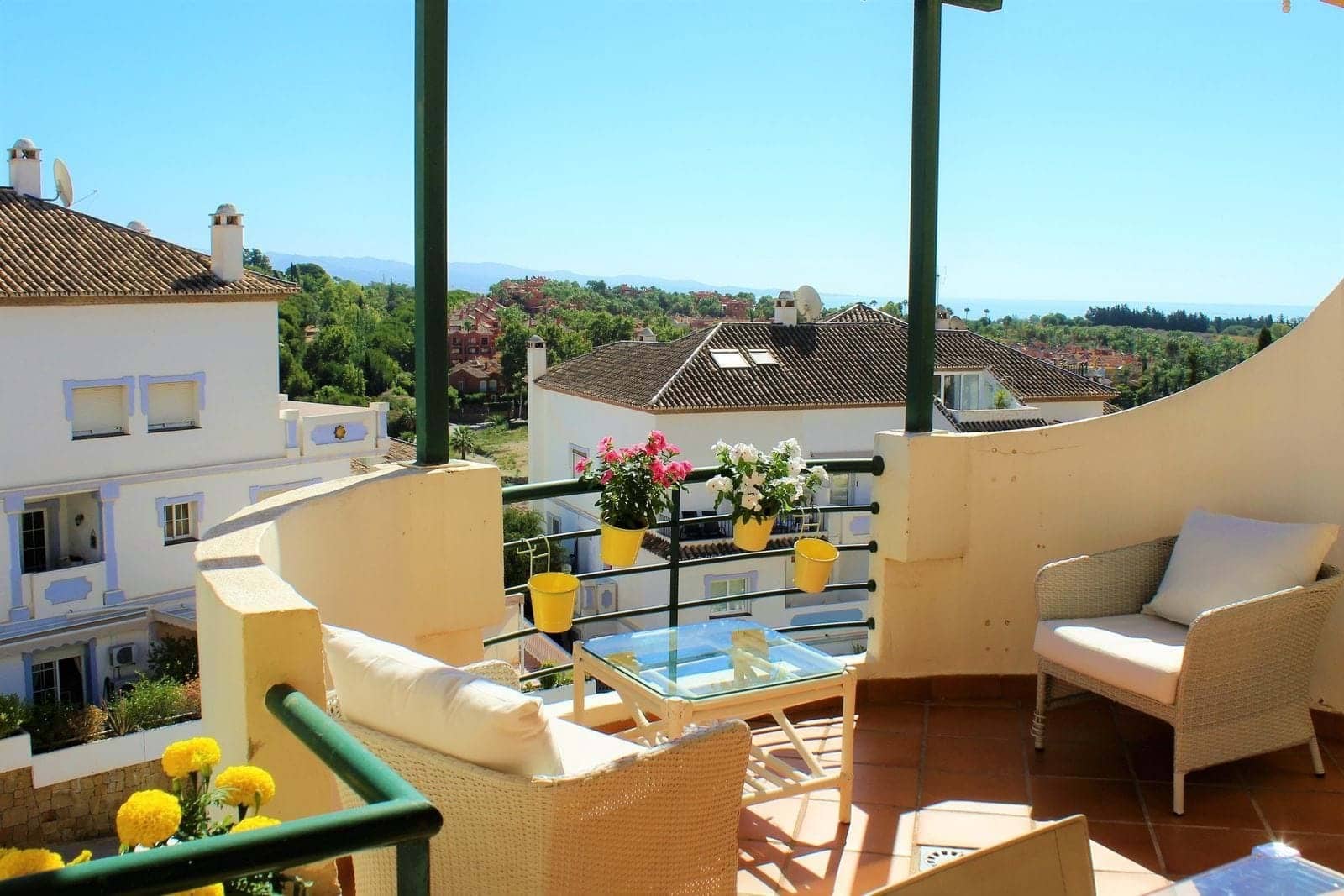 2 bedroom Apartment for sale in Marbella with pool garage - € 490,000 (Ref: 9267581)