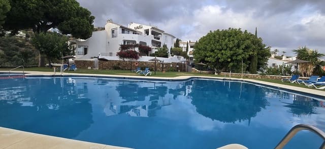 2 quarto Casa em Banda para venda em Marbella com piscina garagem - 399 000 € (Ref: 9267791)