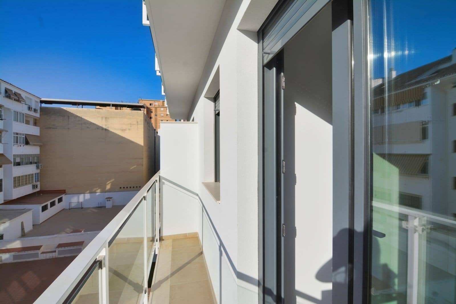 2 quarto Apartamento para venda em Fuengirola com garagem - 395 000 € (Ref: 9267796)