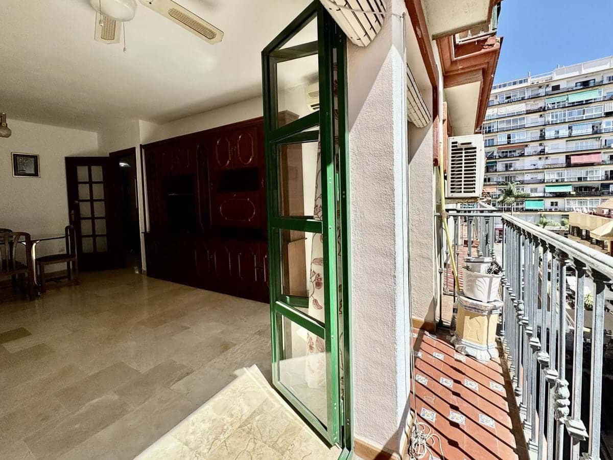 3 bedroom Apartment for sale in Fuengirola with garage - € 349,000 (Ref: 9274675)